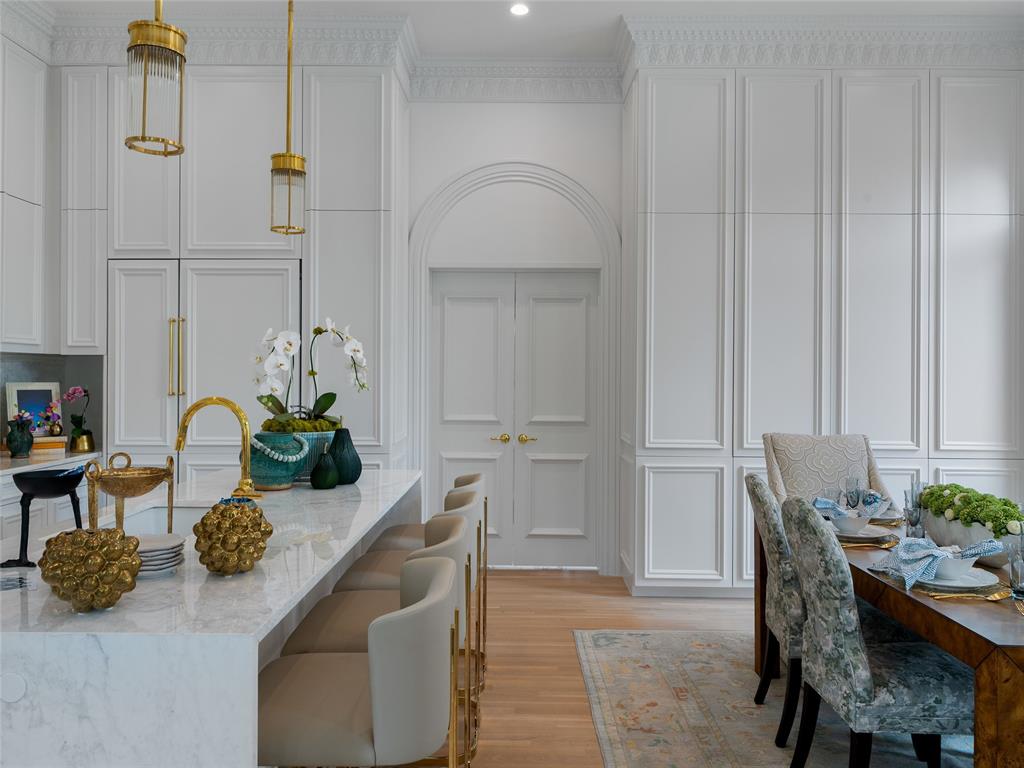 6119 NW Grand Boulevard