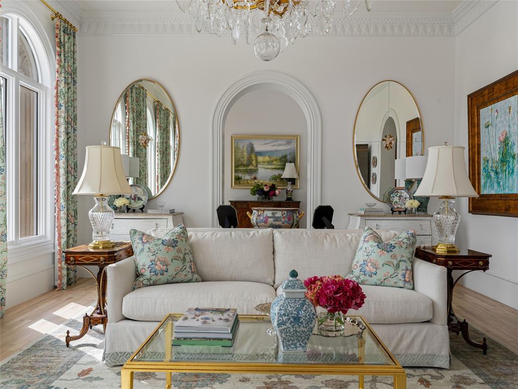 6119 NW Grand Boulevard