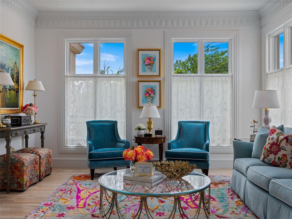 6119 NW Grand Boulevard