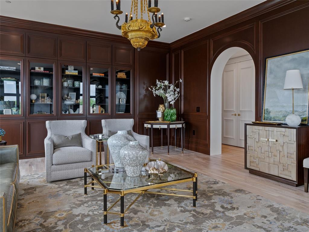 6119 NW Grand Boulevard