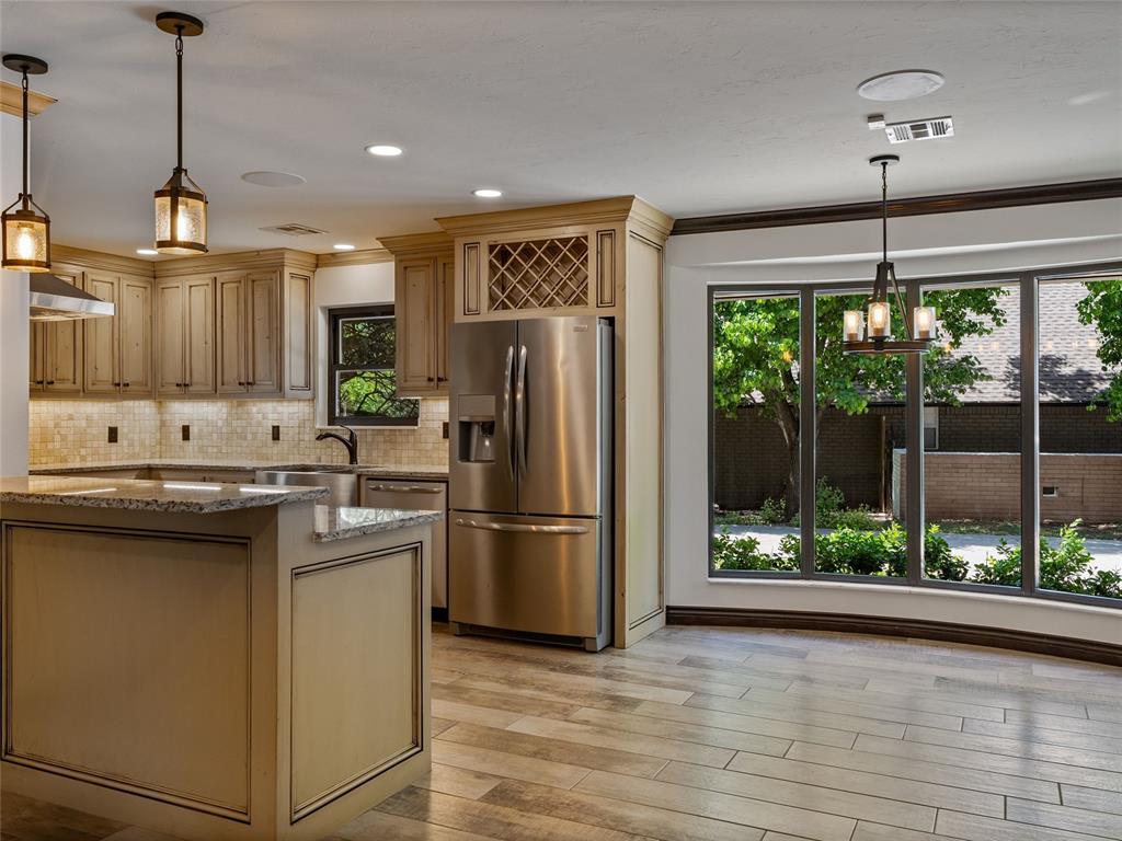 3025 Pine Ridge Road