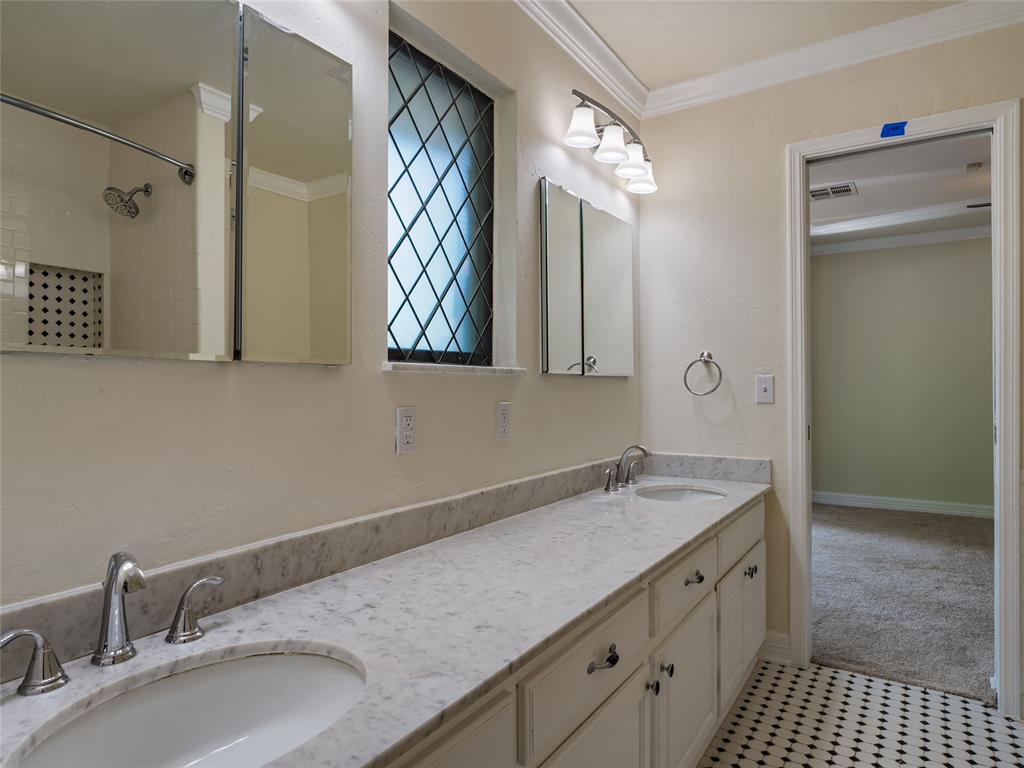 3025 Pine Ridge Road