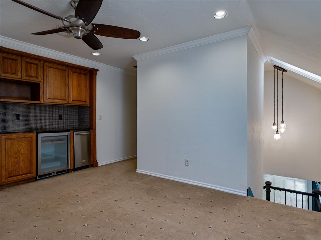 3025 Pine Ridge Road