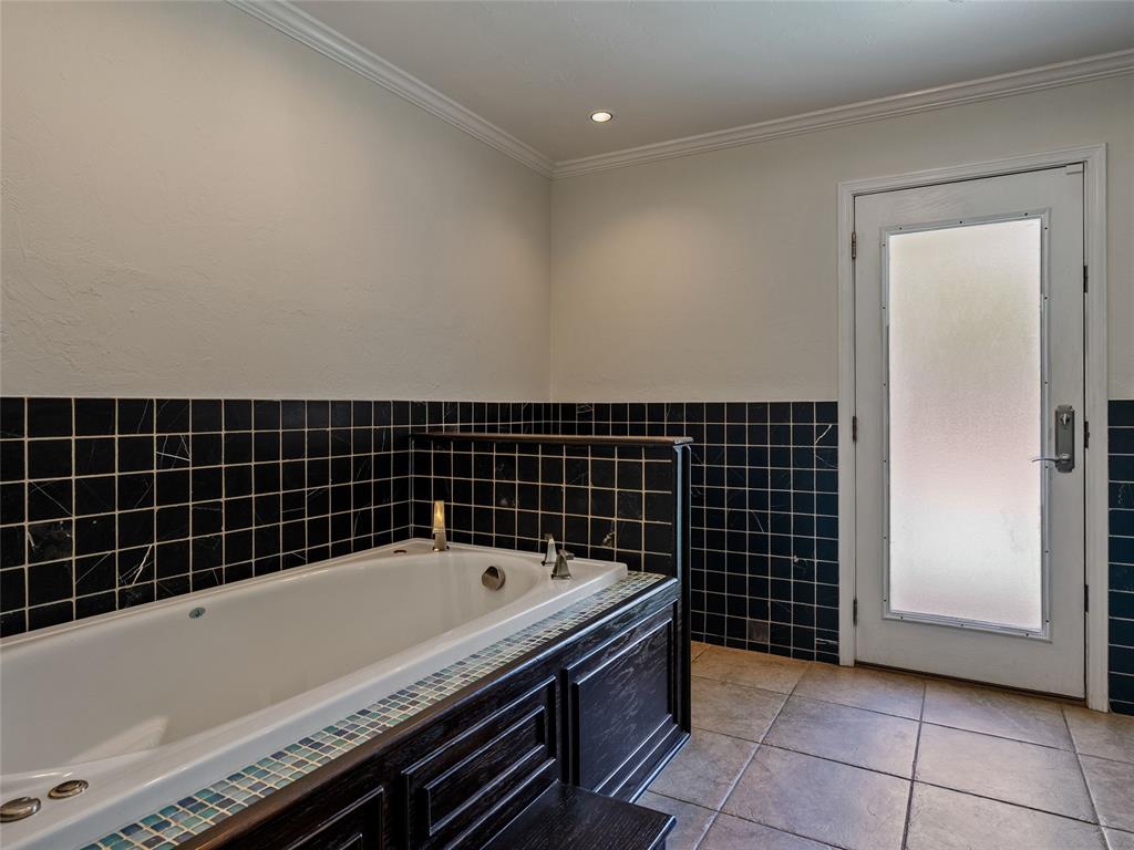 3025 Pine Ridge Road