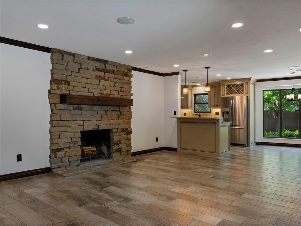 3025 Pine Ridge Road