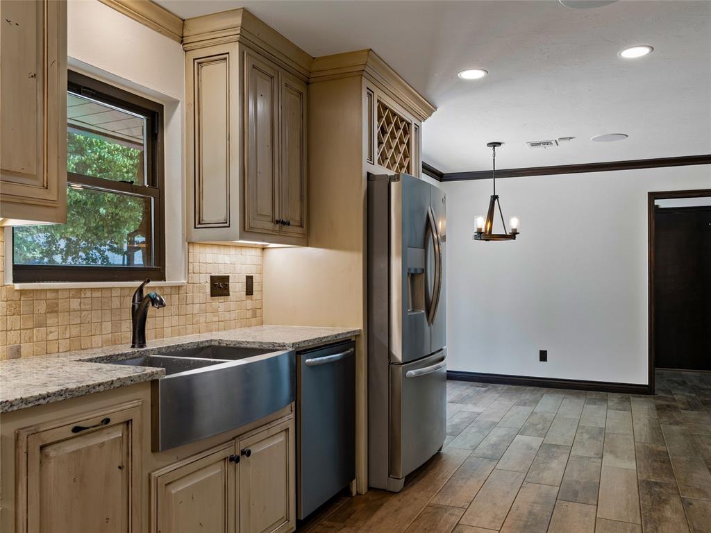 3025 Pine Ridge Road