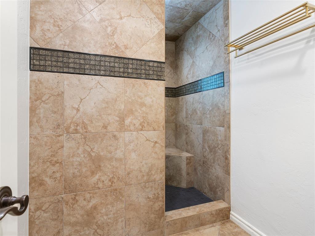 6208 Waterford Boulevard Unit: 112