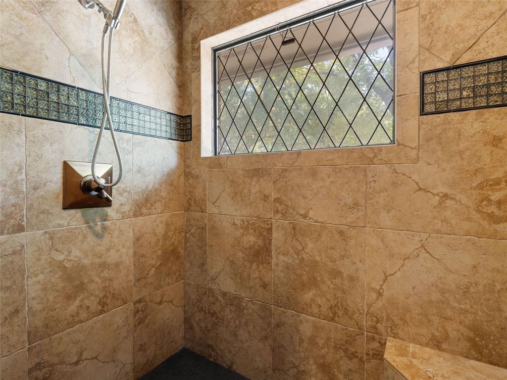 6208 Waterford Boulevard Unit: 112