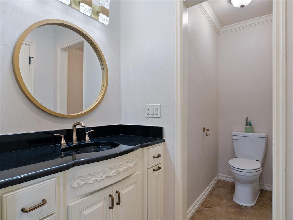 6208 Waterford Boulevard Unit: 112