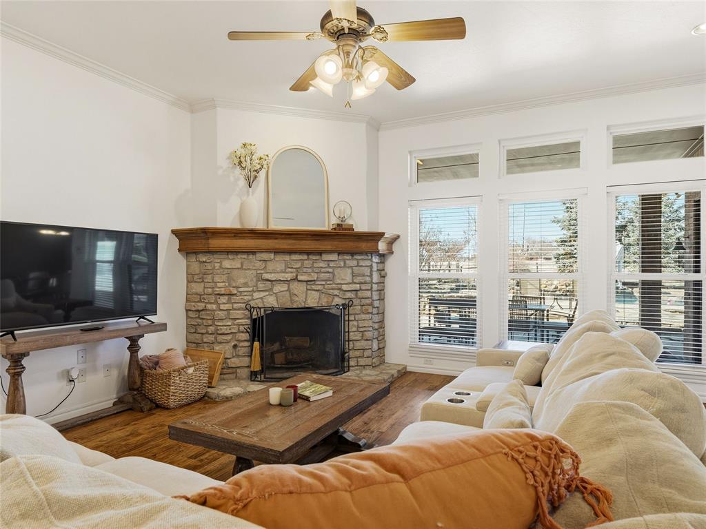 3913 Shortgrass Circle