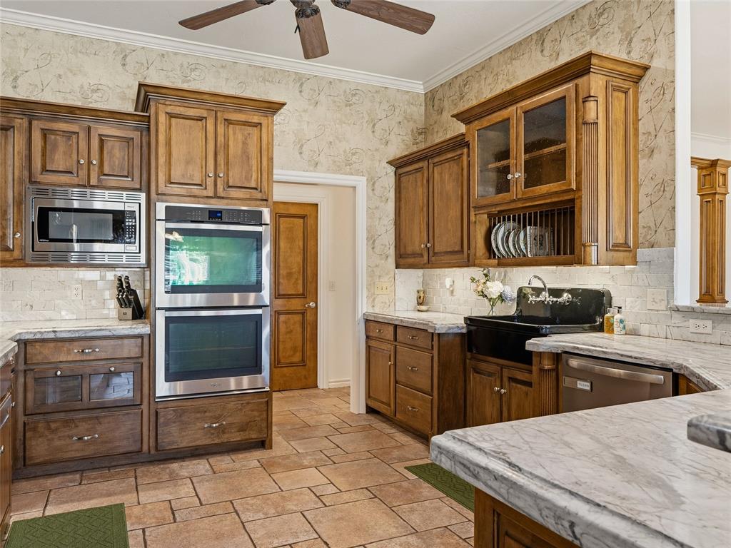 3913 Shortgrass Circle