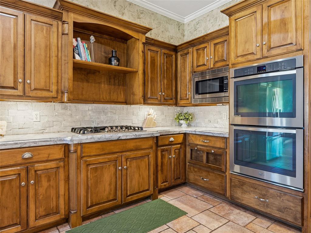 3913 Shortgrass Circle