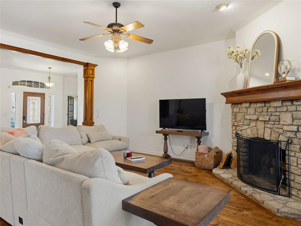 3913 Shortgrass Circle