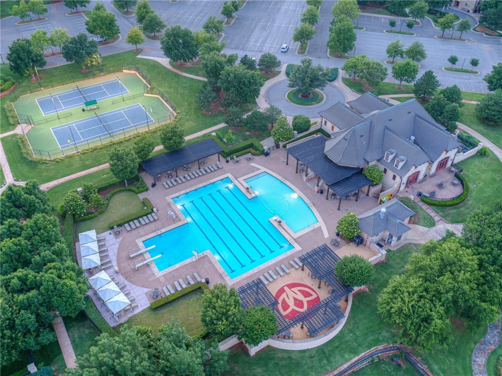 5808 Promenade Square