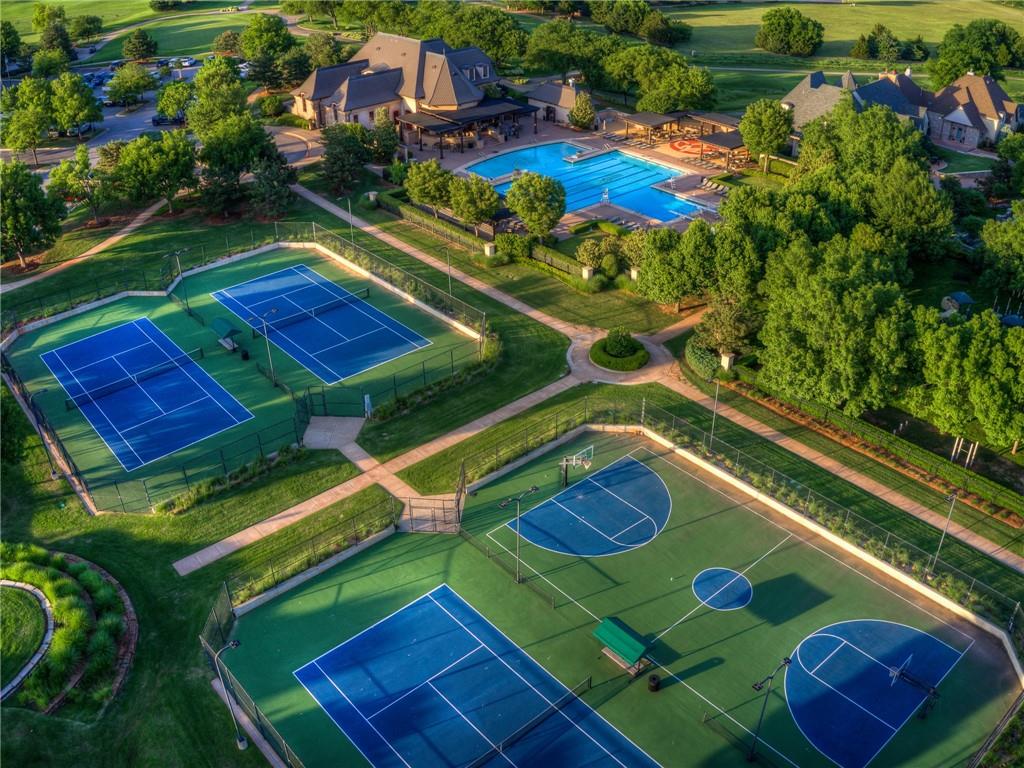 5804 Promenade Square