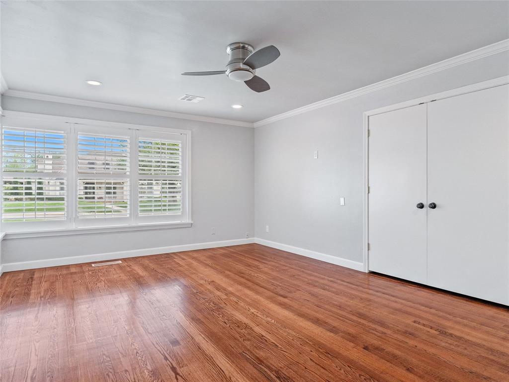 1835 Drakestone Avenue