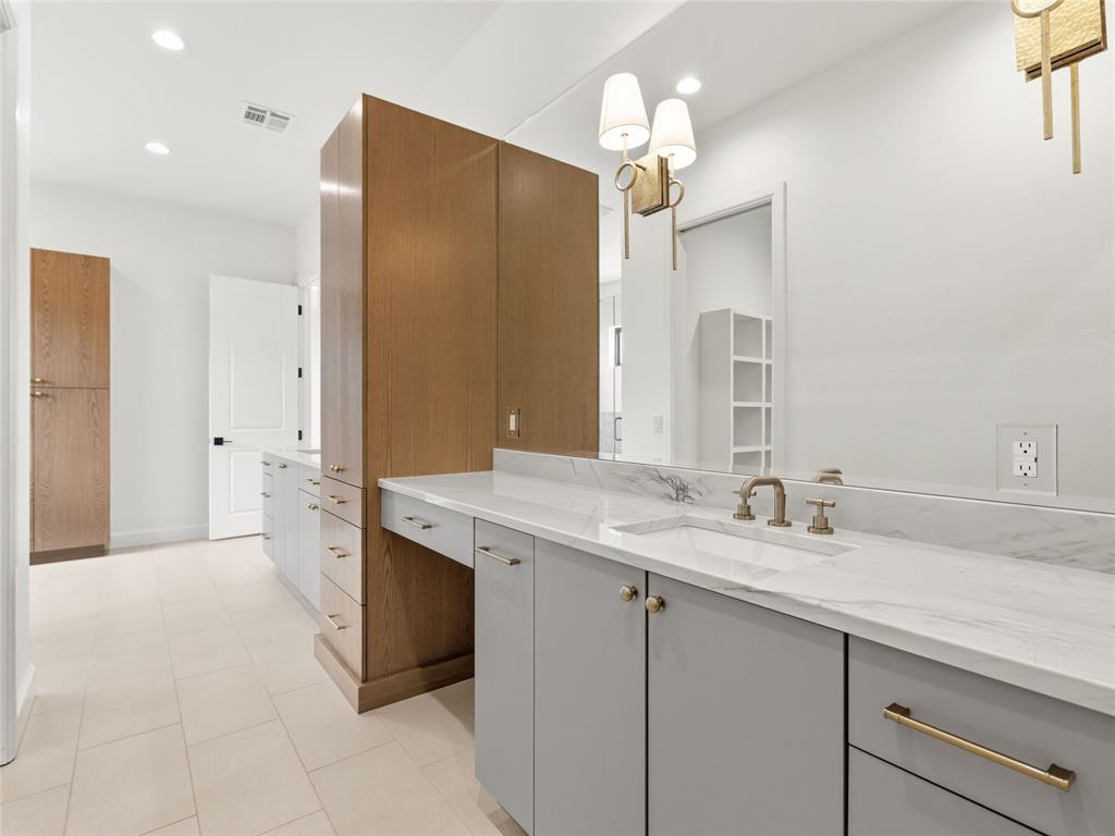 814 NW 72nd Street