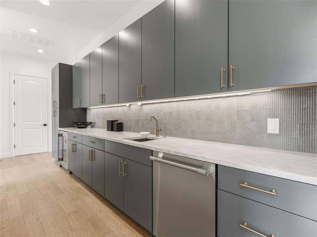 814 NW 72nd Street