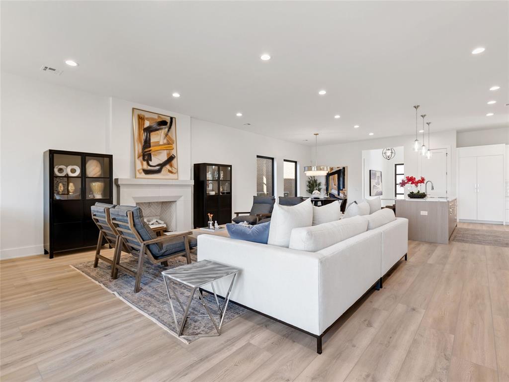 810 NW 72nd Street