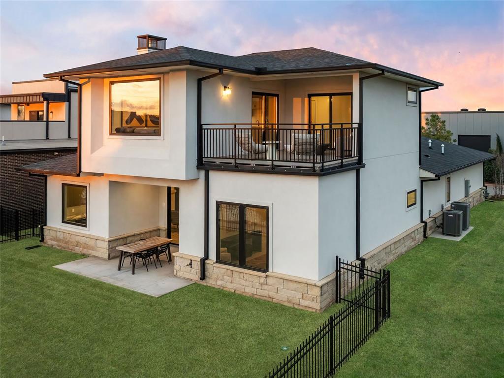 810 NW 72nd Street