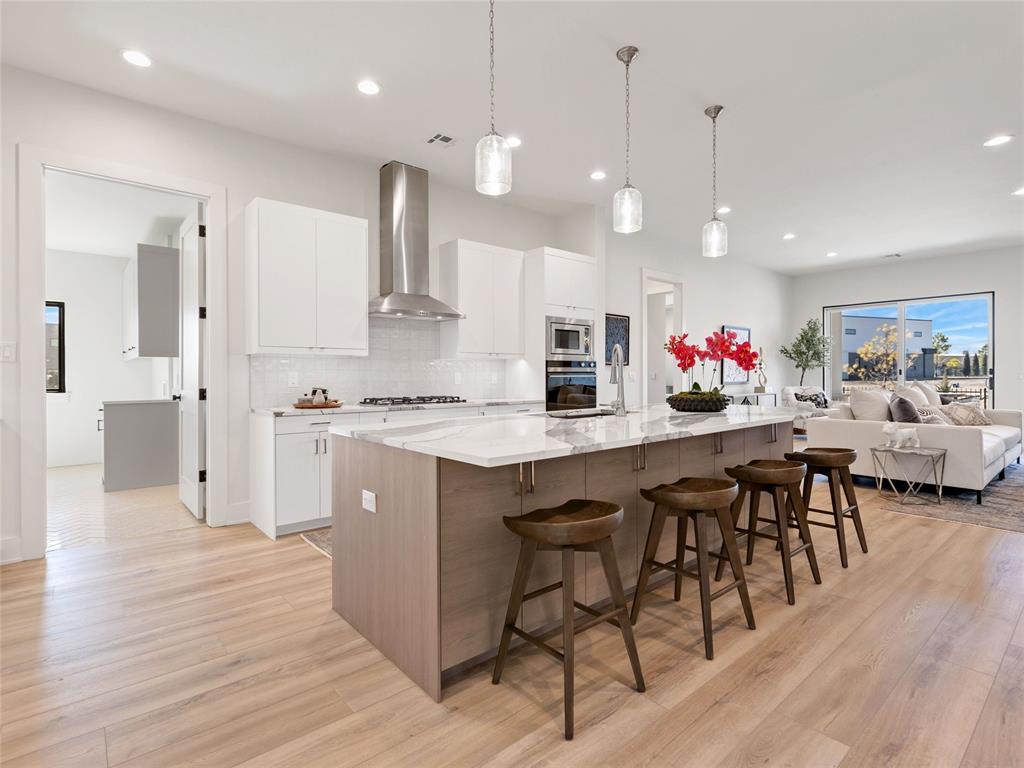 810 NW 72nd Street