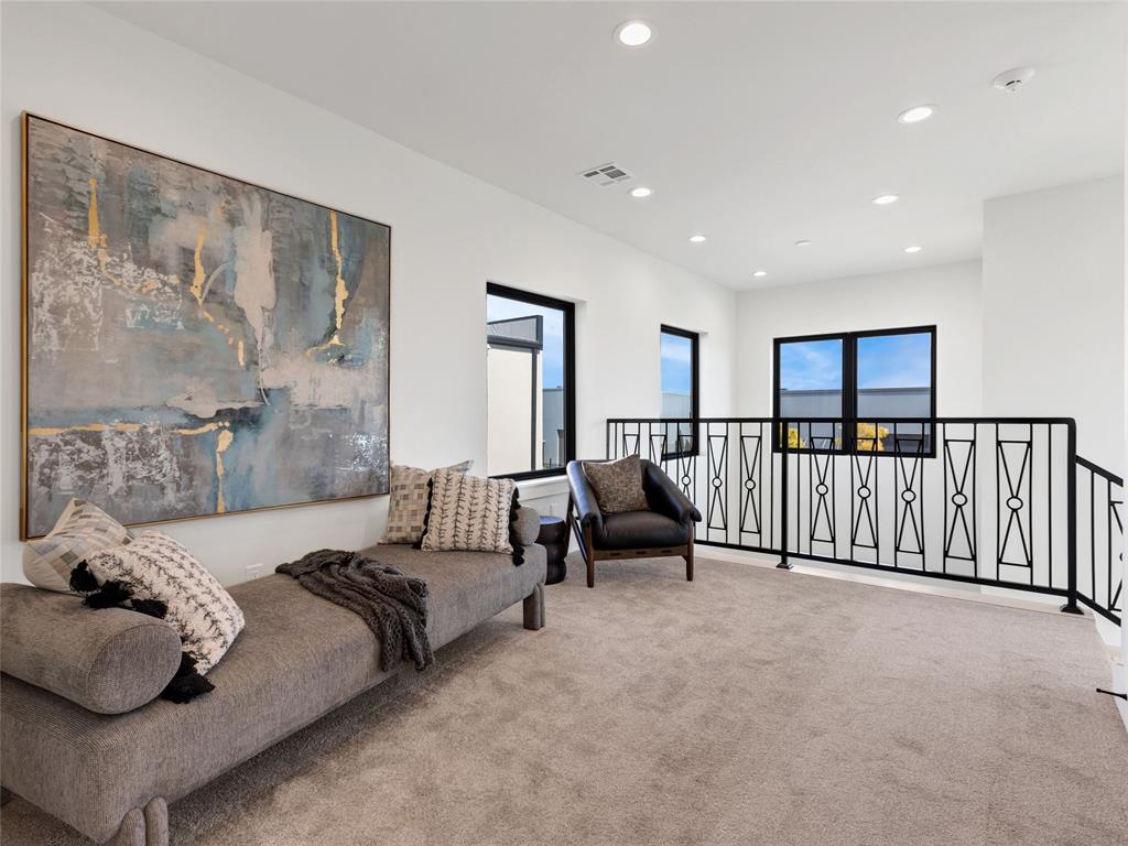 810 NW 72nd Street