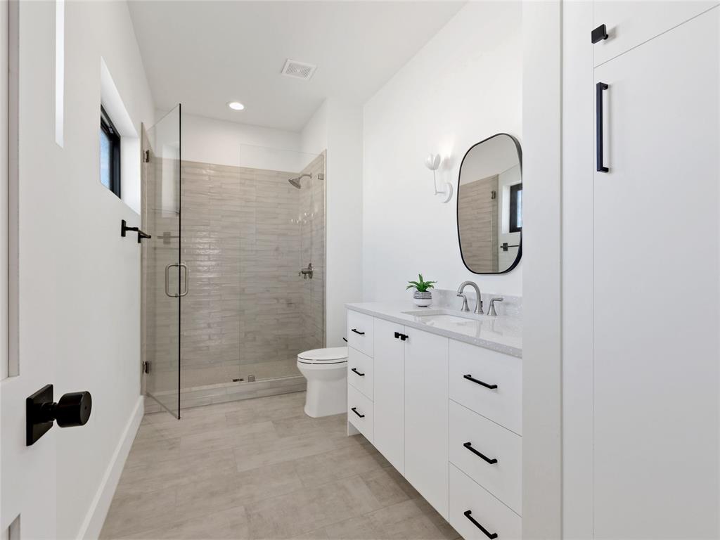 810 NW 72nd Street