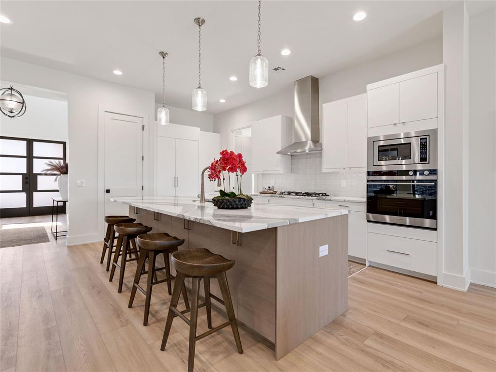 810 NW 72nd Street