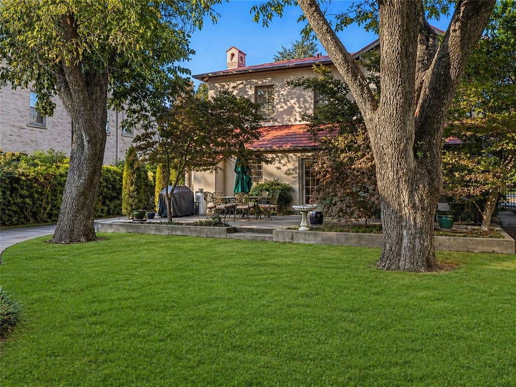900 NW 14th Street