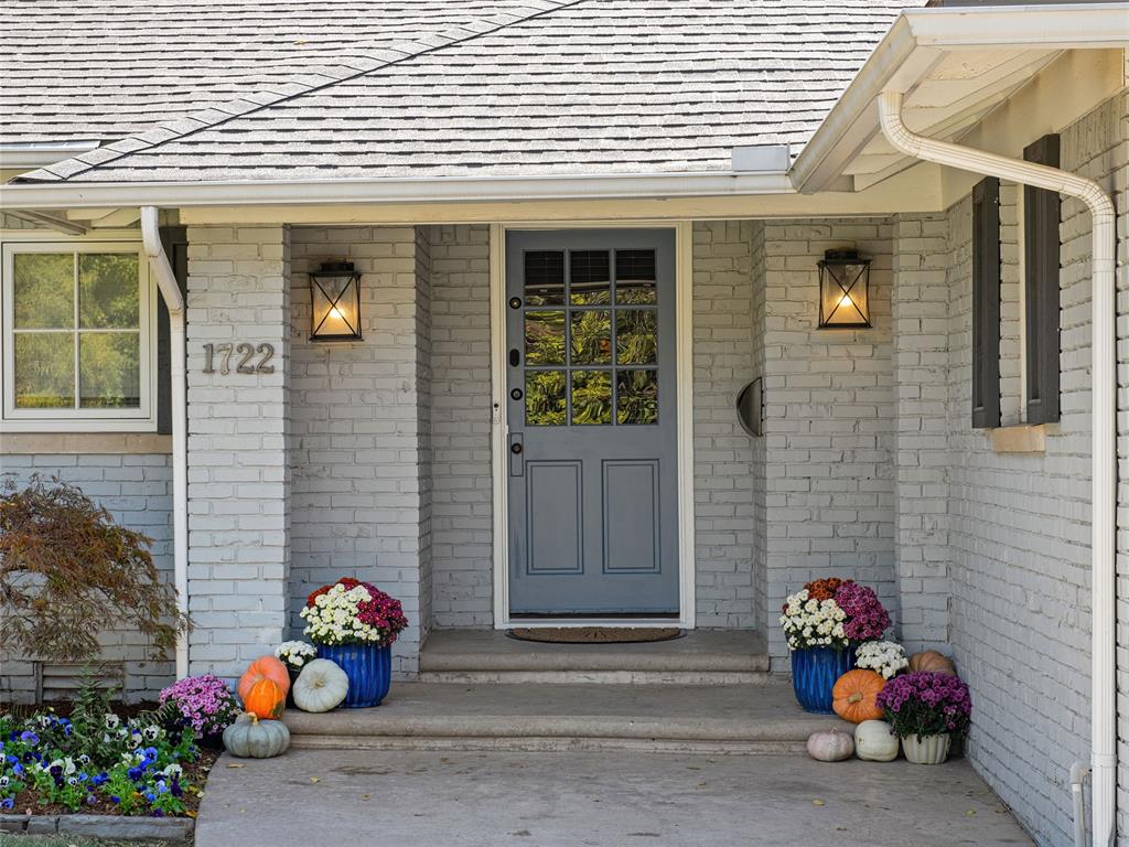 1722 Coventry Lane