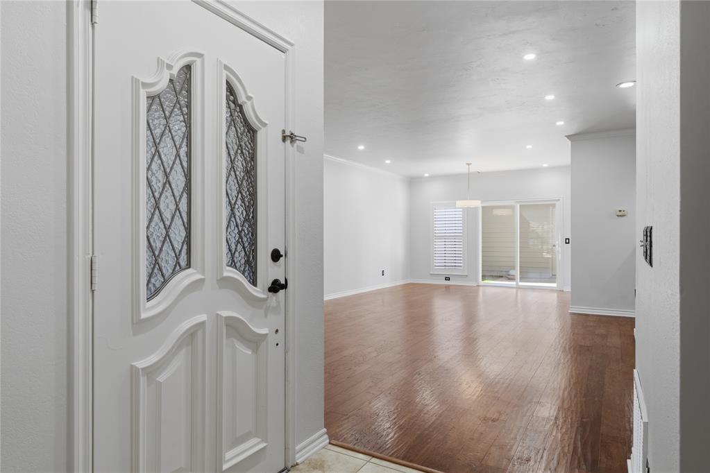 6208 Waterford Boulevard Unit: 106