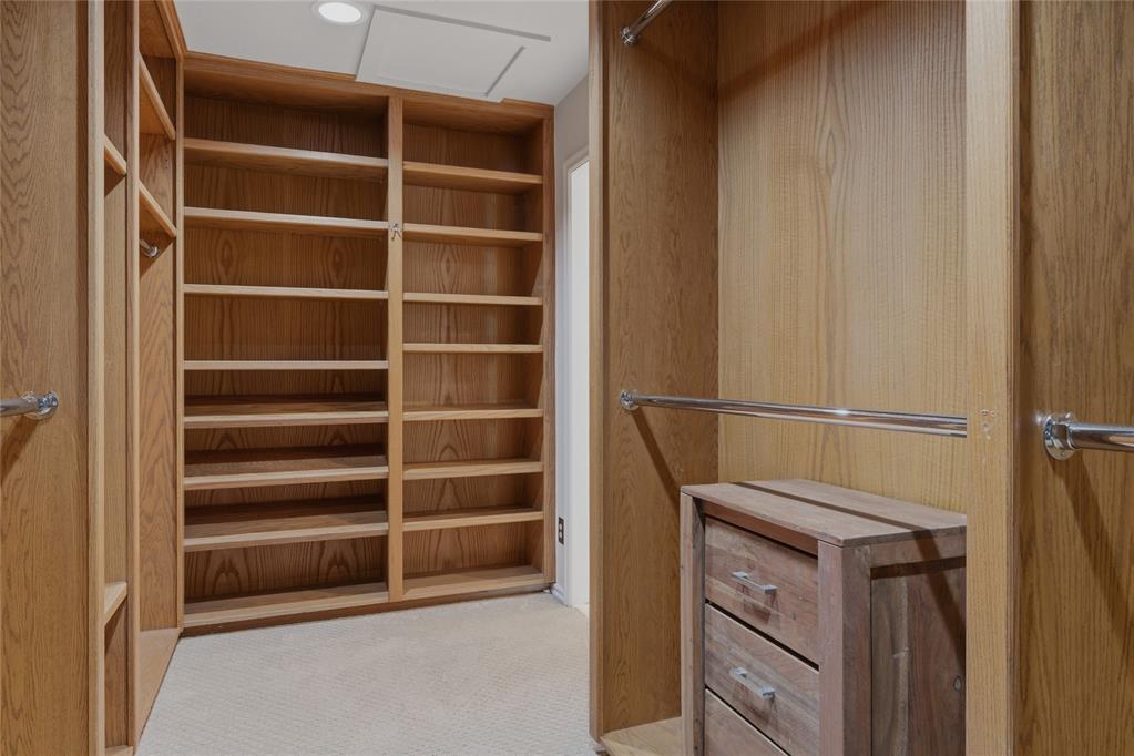6208 Waterford Boulevard Unit: 106