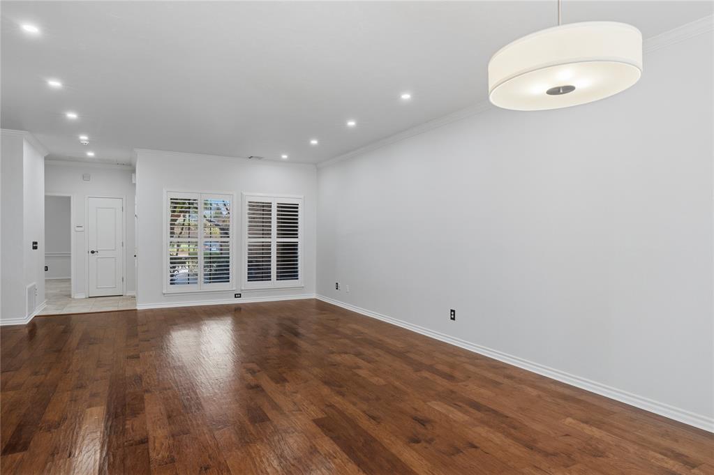 6208 Waterford Boulevard Unit: 106
