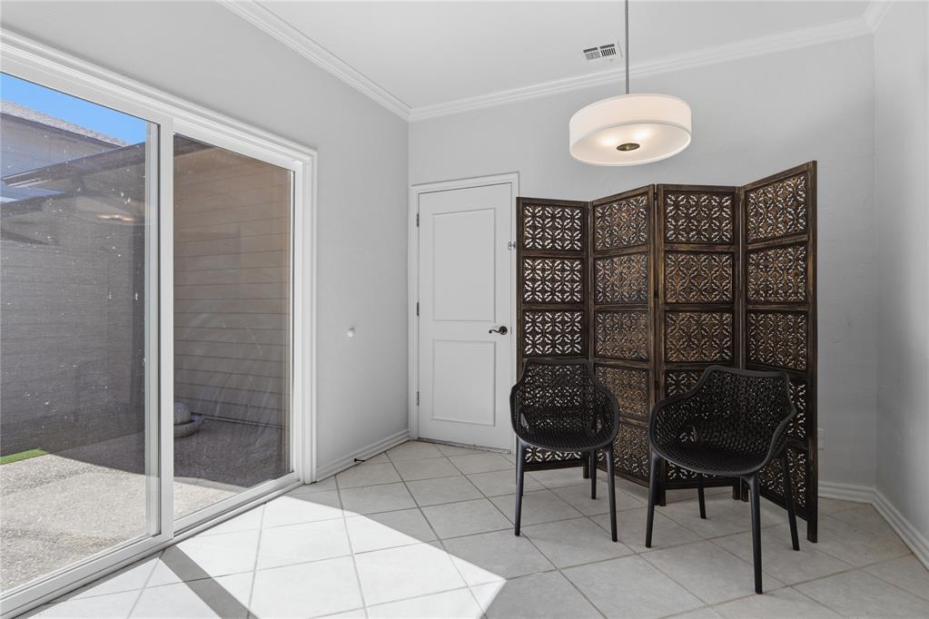 6208 Waterford Boulevard Unit: 106
