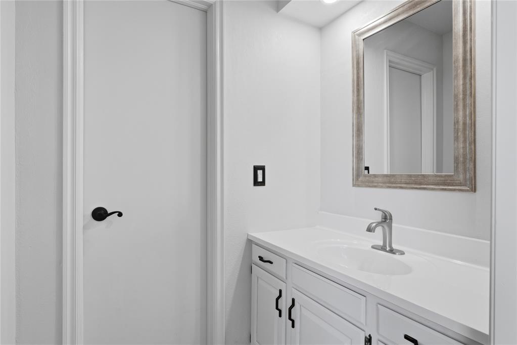 6208 Waterford Boulevard Unit: 106
