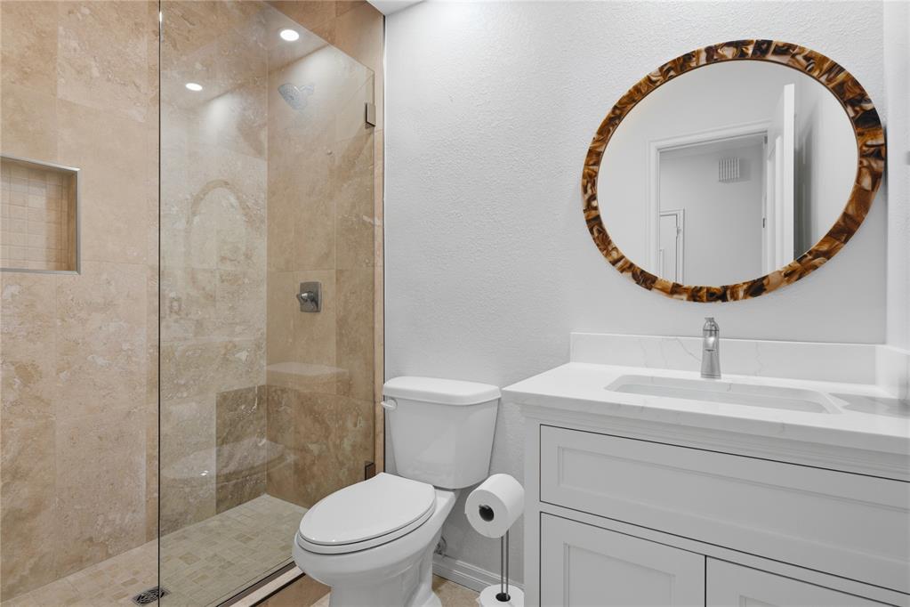 6208 Waterford Boulevard Unit: 106
