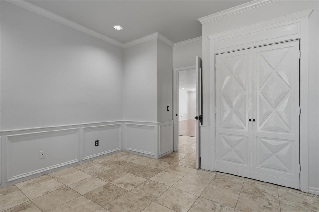 6208 Waterford Boulevard Unit: 106