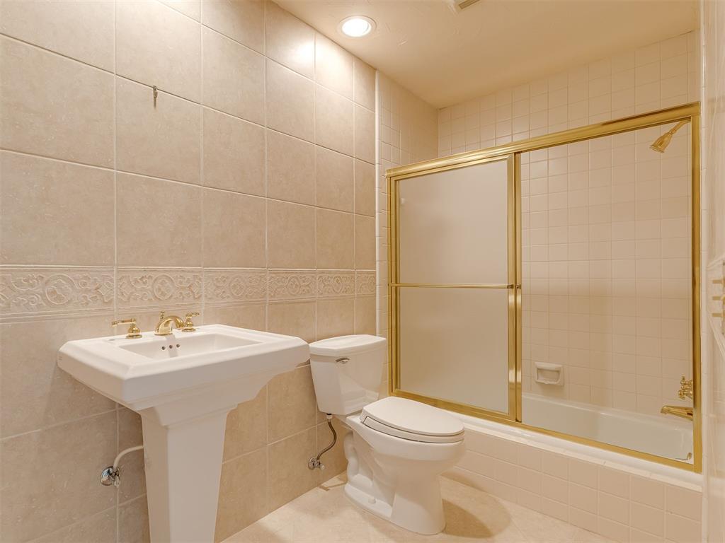 6208 Waterford Boulevard Unit: 96