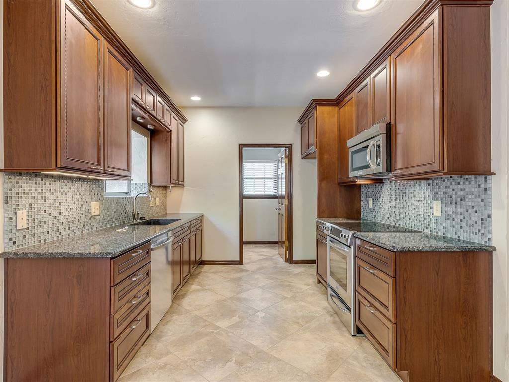 6208 Waterford Boulevard Unit: 96