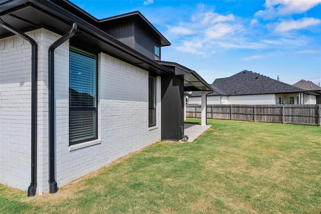 15444 Bonita Lane