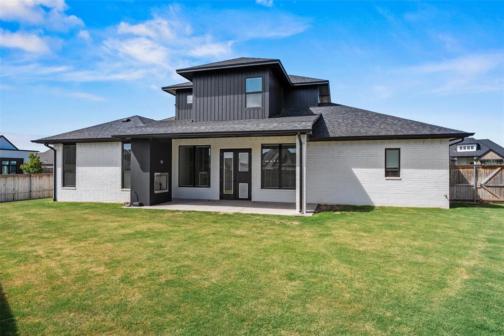 15444 Bonita Lane