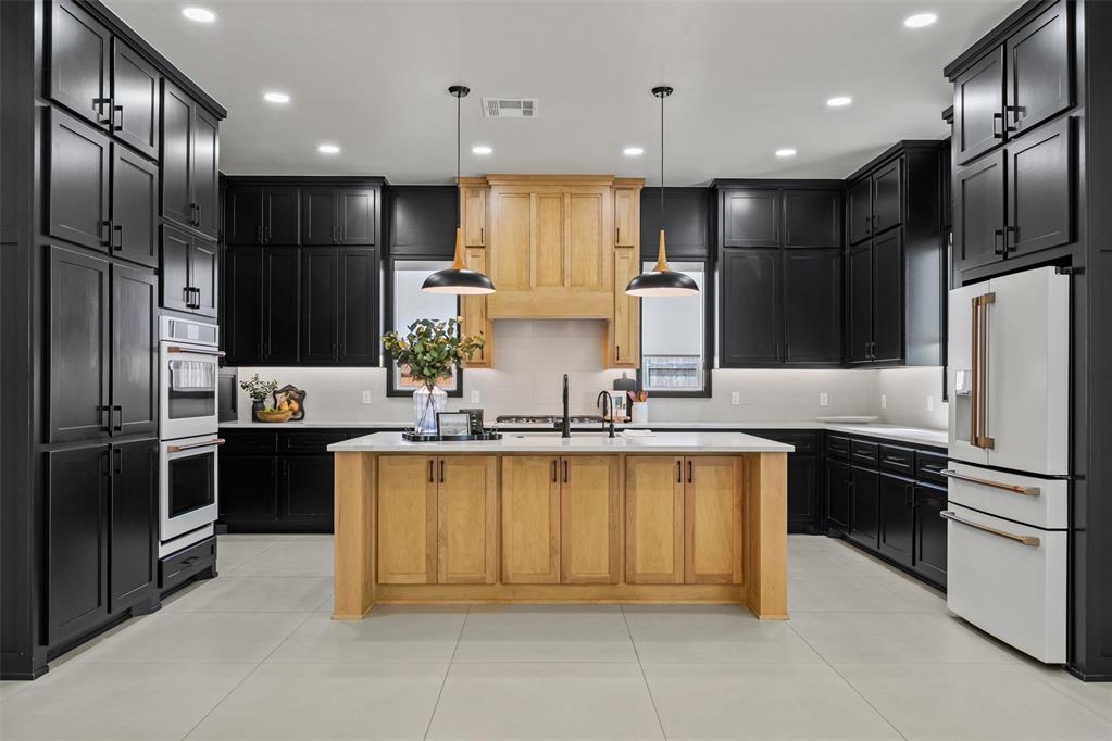 15444 Bonita Lane