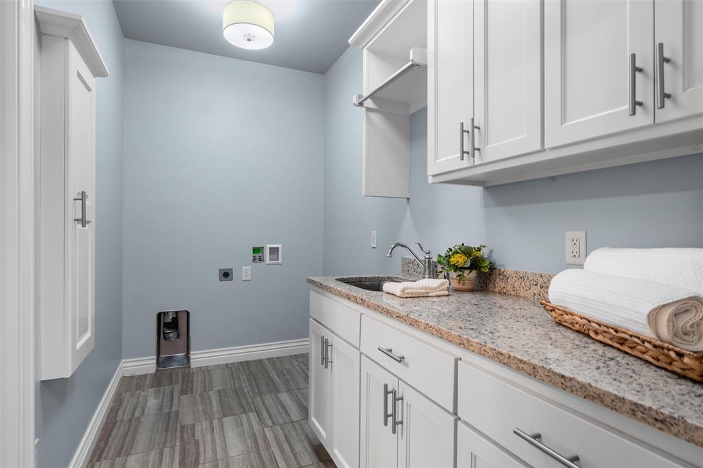 7201 NW 158th Street