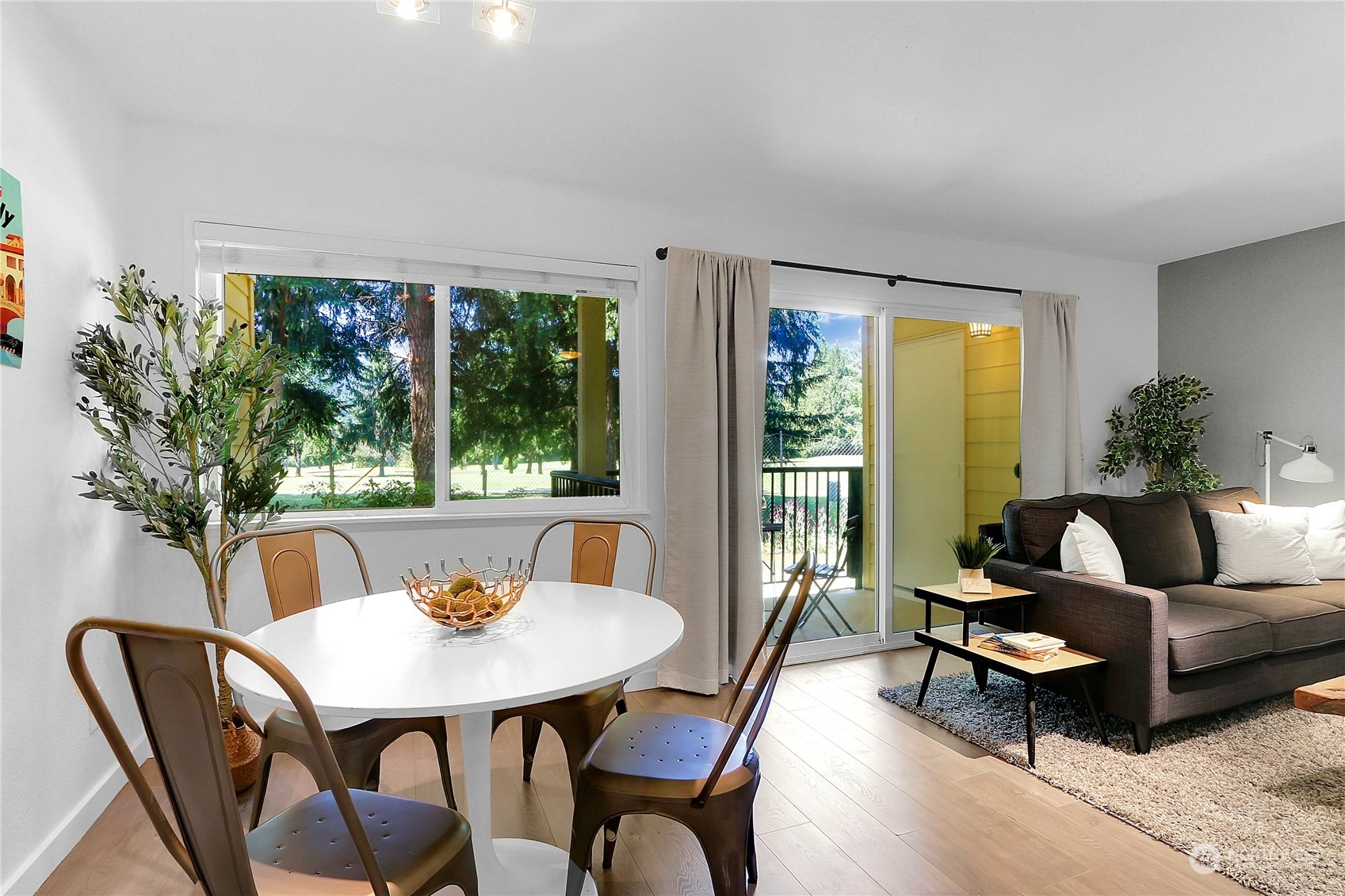 14602 NE 51st Street Unit: D2