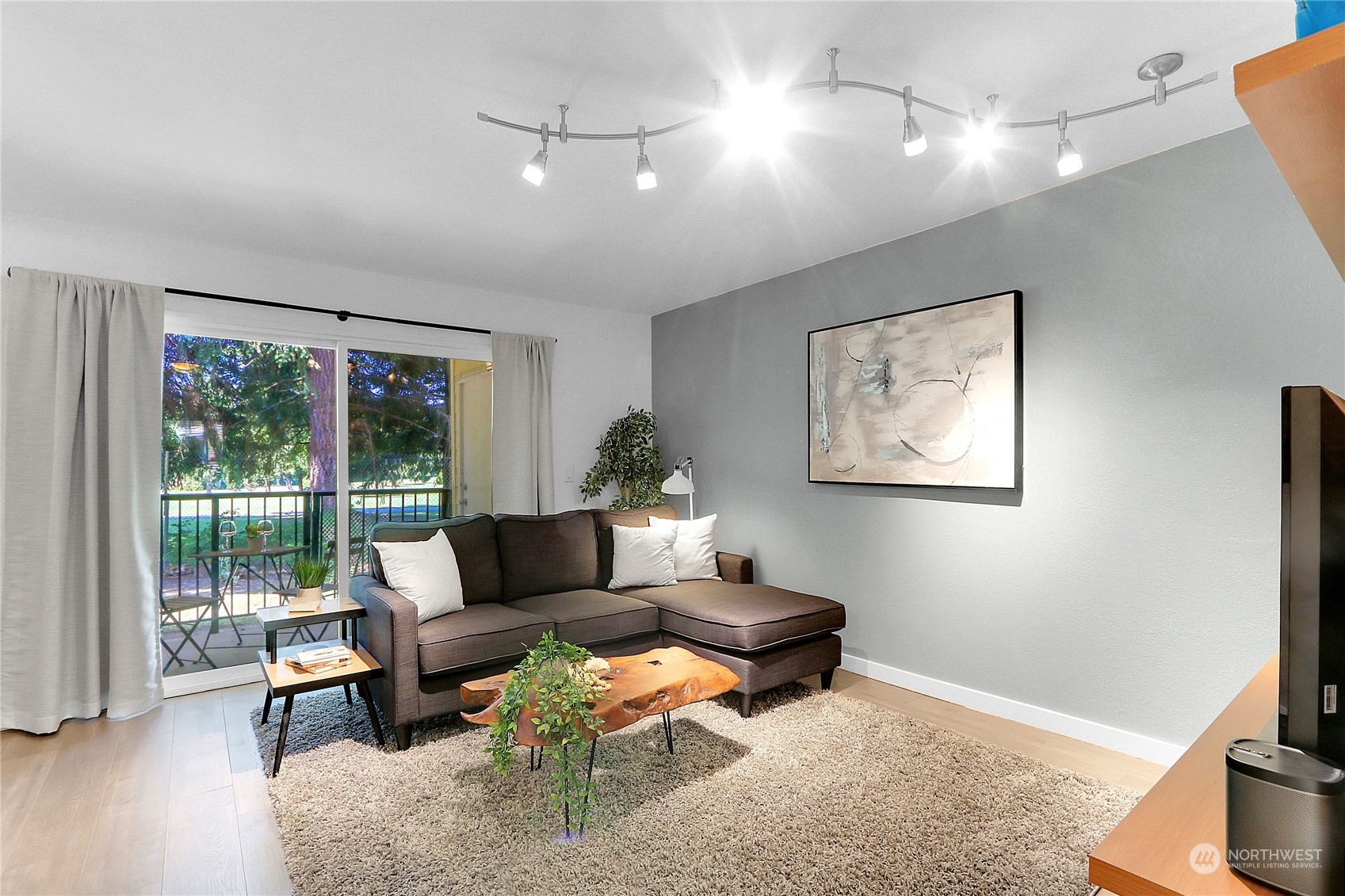 14602 NE 51st Street Unit: D2