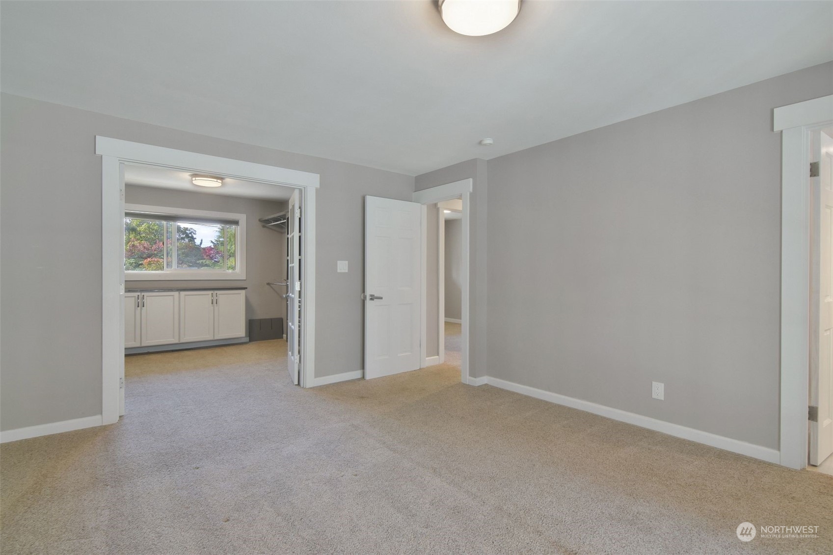 1604 E Horizon Drive
