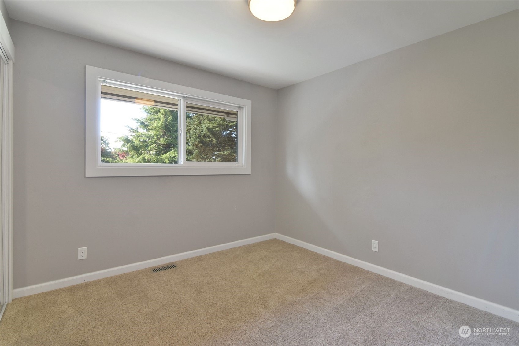 1604 E Horizon Drive