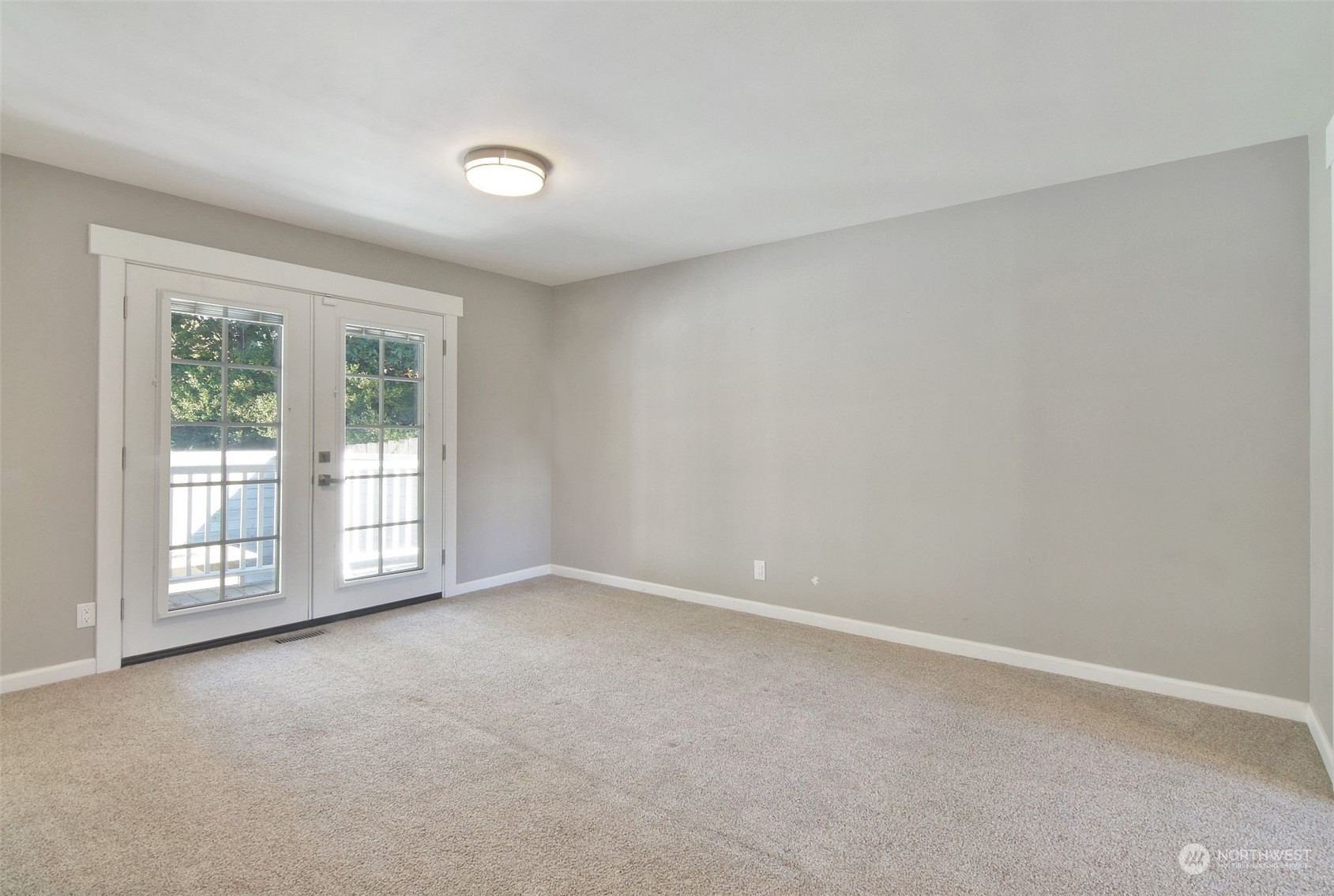 1604 E Horizon Drive