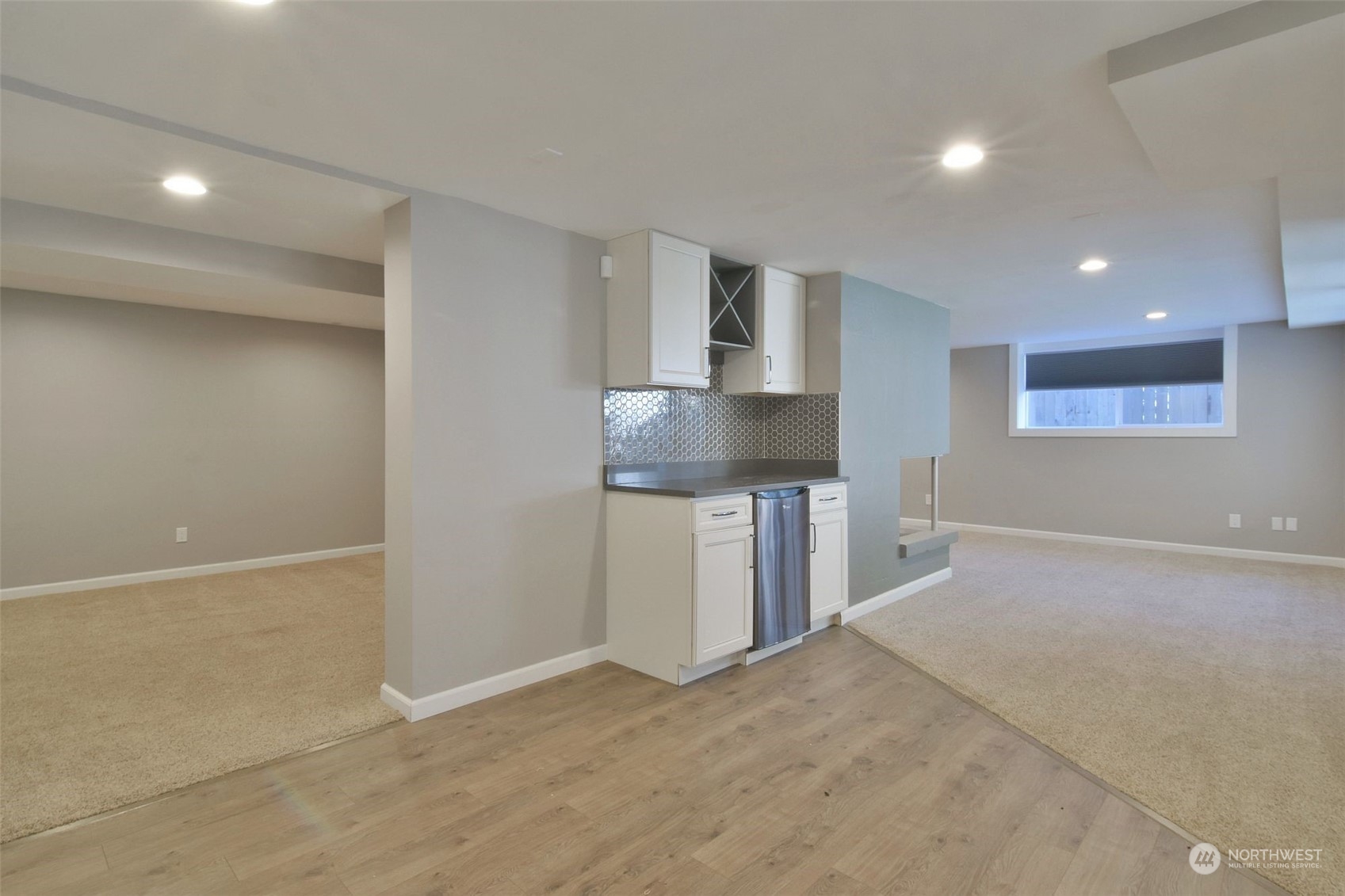 1604 E Horizon Drive