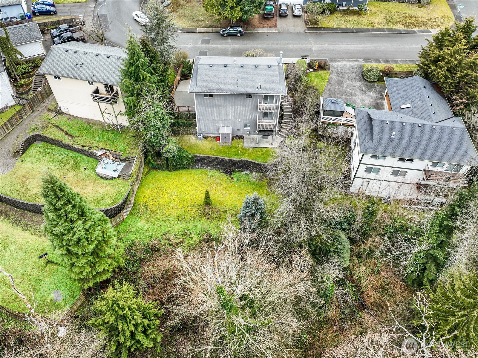 7713 Lower Ridge road